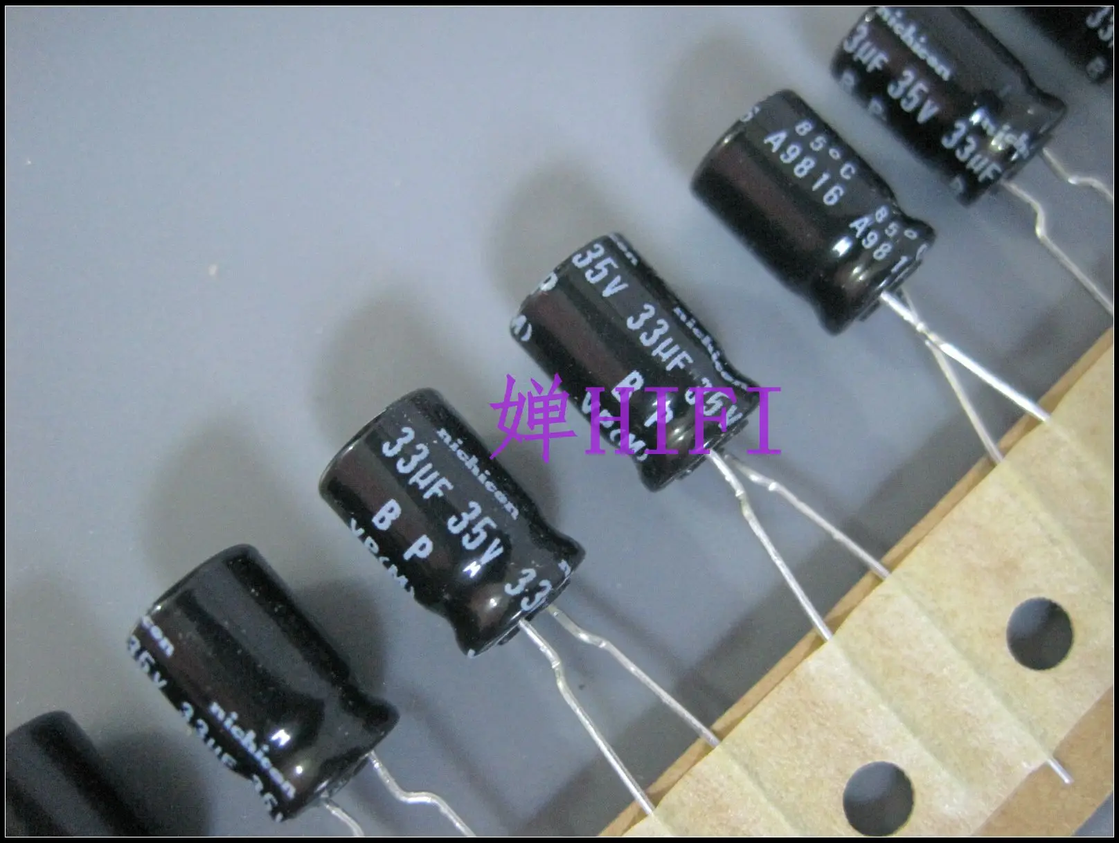 

nichicon 2020 hot sale 20PCS/50PCS Japan 's original BP electrodeless electrolytic capacitor 35v33uf 8x11.5 free shipping