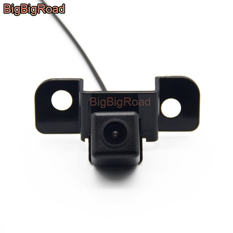 

BigBigRoad Car Rear View Camera For Toyota Crown 2008 2009 Honda Spirior 2013 Night Vision Waterproof CCD Parking Backup Camera