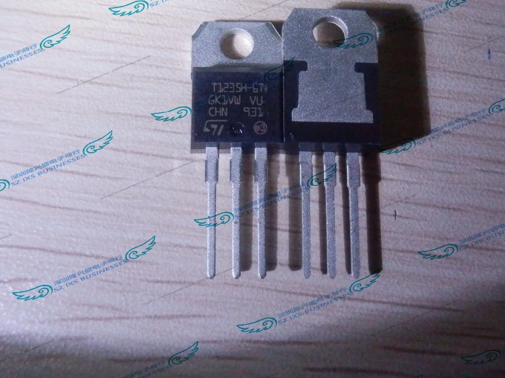 5PCS/LOT T1235H-6T T1235H T1235 TRIAC ALTERNISTOR 600V 12A TO220AB