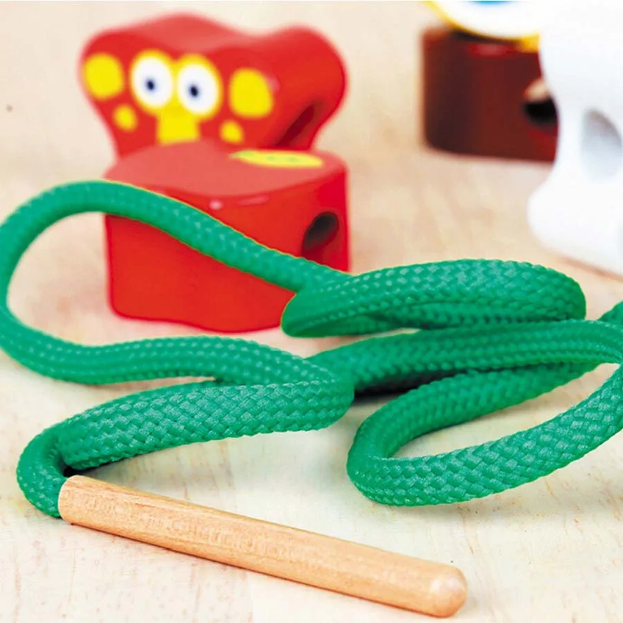 Montessori Kids Toy Baby 16 Pcs Cartoon Wood Lacing Beads String Learning Educational Preschool Training Brinquedos Juguets