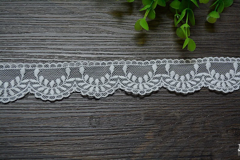 Netz-Spitzenbesatz-Applikation zum Nähen, Baumwollbesatz, Band, Heimtextilien, Weiß und Beige, 5 Yards, 3,2 cm breit – Detail 4
