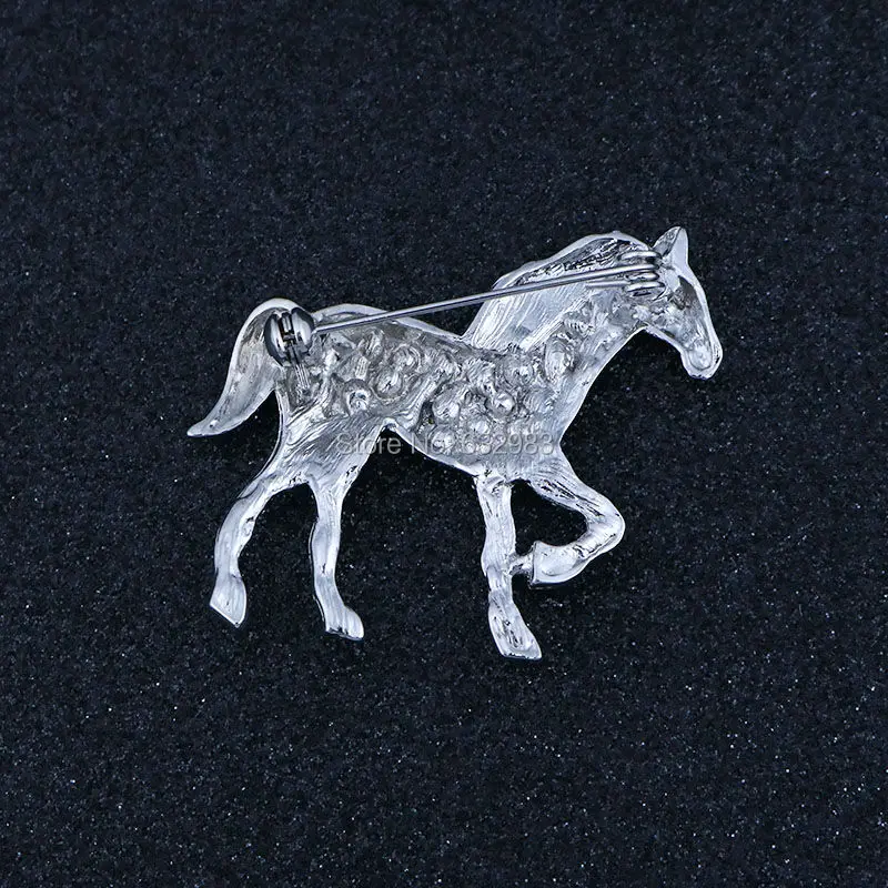 Lovely Horse Brooches with Rhinestone Fashion Silver Color Animal Crystal Brooches Pins for Women Men Christmas Gifts