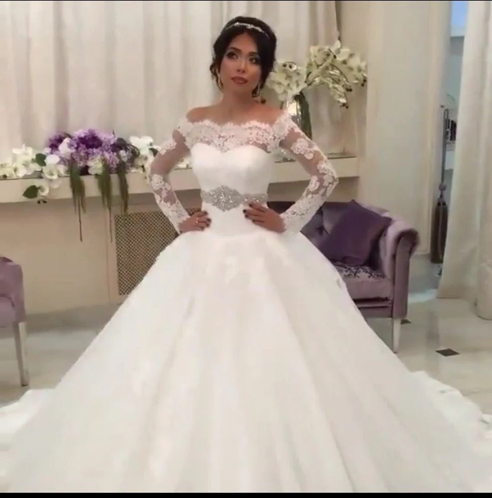 Vestido de boda de lujo de manga larga, traje de novia de encaje, cinturón de cristales de talla grande, Arabia Saudita