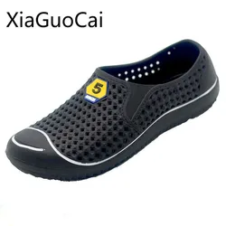 New Plastic Mens Beach Shoes Non-slip Breathable Men's Summer Sandals Baotou Hollow Lightweight Male Sandals