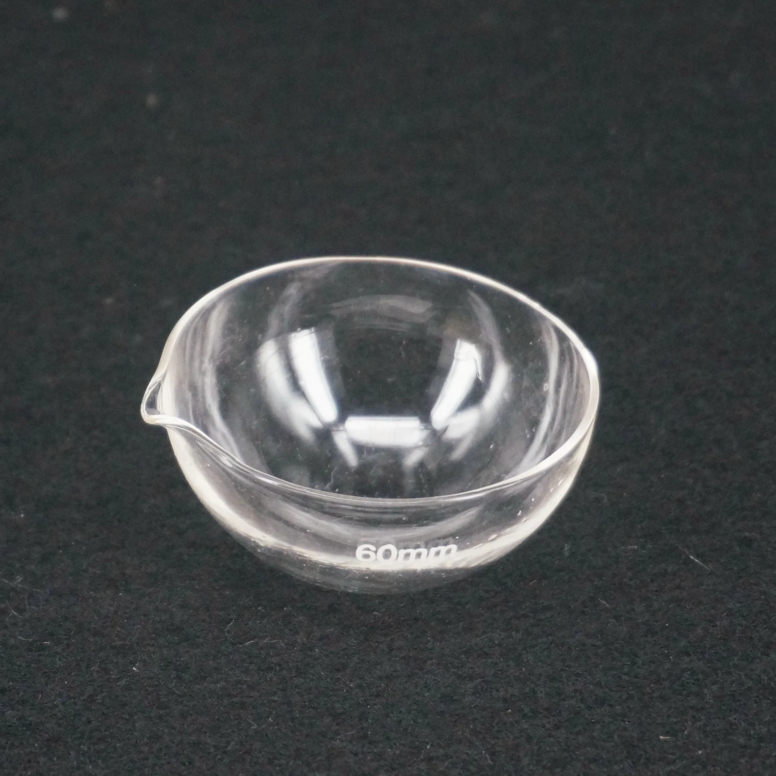 60mm Diameter Glass Evaporating dish Round bottom with spout For Chemistry Laboratory