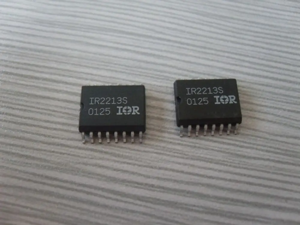 

10PCS/LOT Free shipping new original IR2213S IR2213 patch SOP - 14 power driver chip