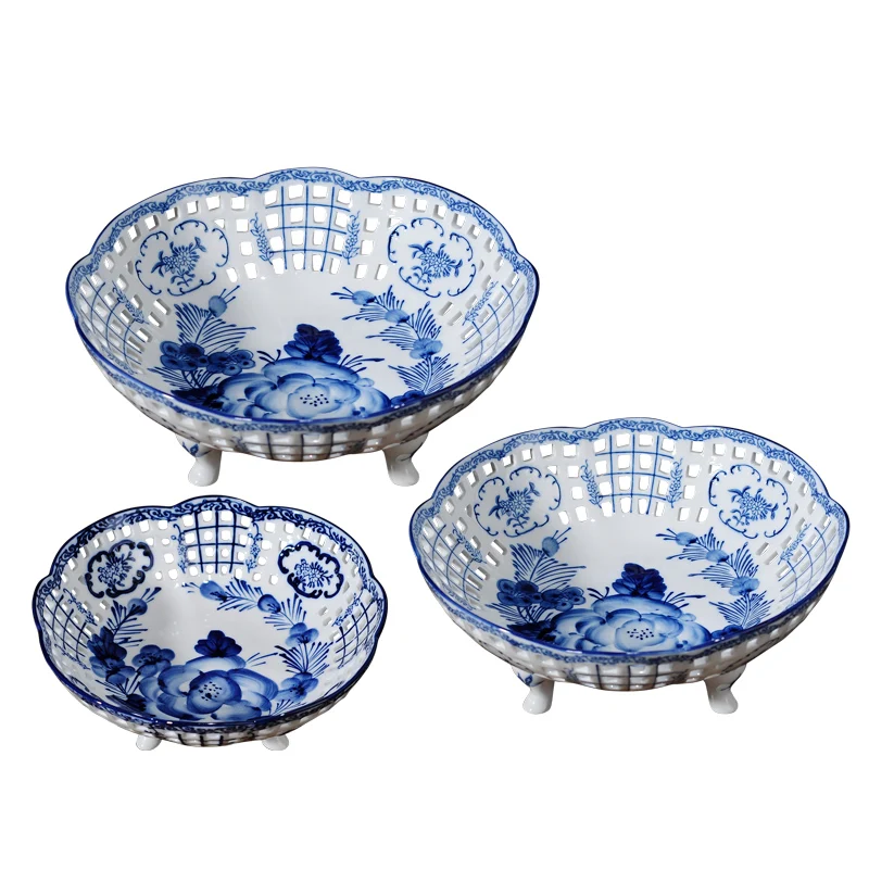 Jingdezhen pierced ceramic fruit plate handpainted blue and white fruit plate  living room tea table ornaments creative home