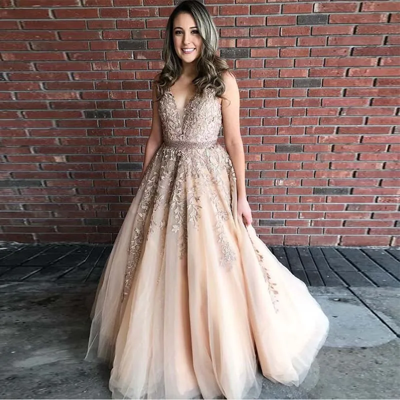 

2021 Prom Dress Long V-neck Sleeveless Tulle Lace Appliques Formal Party Dresses Backless Floor Length Vestidos De Formal