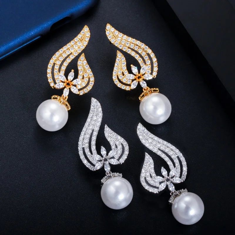 CWWZircons Wunderschöne Zirkon-Goldfarbene Runde Perlen-Ohrhänger für Damen, Vintage-Braut-Hochzeits-Party-Schmuck, Großhandel E0290 – Detail 2