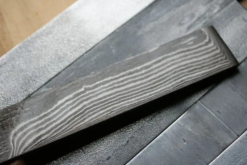 Damascus Layered Laminate steel billet bar Steel Blanks 70 layers HRC57 Knife blade making blanks