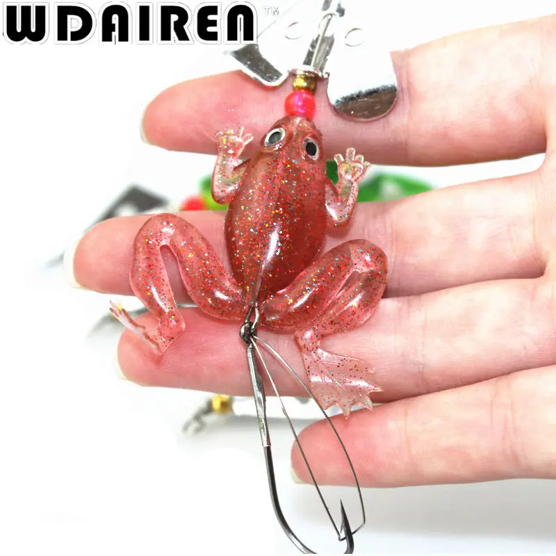 1Pcs Rubber Frog Soft Bait 80mm 6.2g Metal rotation Fishing Lures 4 colors Plastic Fish with Hook CrankBait Fishing Tackle