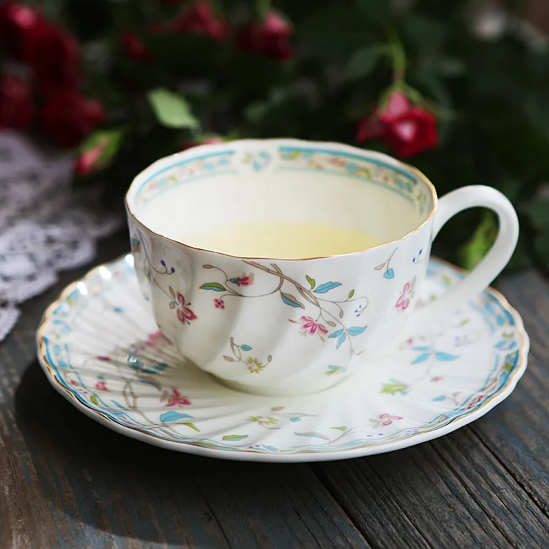 

Noble Luxury Bone China Coffee Cup Set Fashion Coffee Cup And Saucer Ceramic Black Tea Cup 280ml Advanced Porcelain Gift Porcela