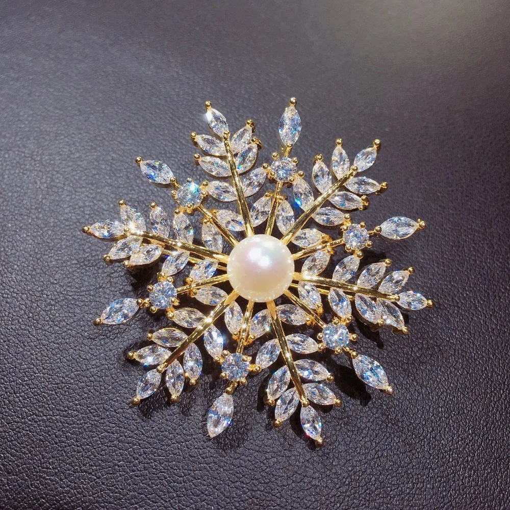 ZHBORUINI 2019 Fine Jewelry New Natural Freshwater Pearl Brooch Creative Snowflake Brooch Pins Pearl Jewelry Women Accessories