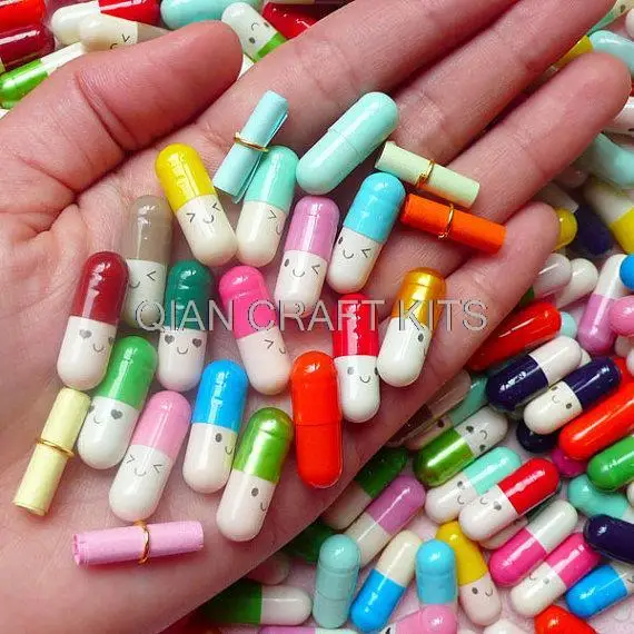 300pcs Pill Capsule Cabochons w/ Message Letter 21mm Kawaii Colorful Emoticon Smile Pill Scrapbooking Wishing Jar