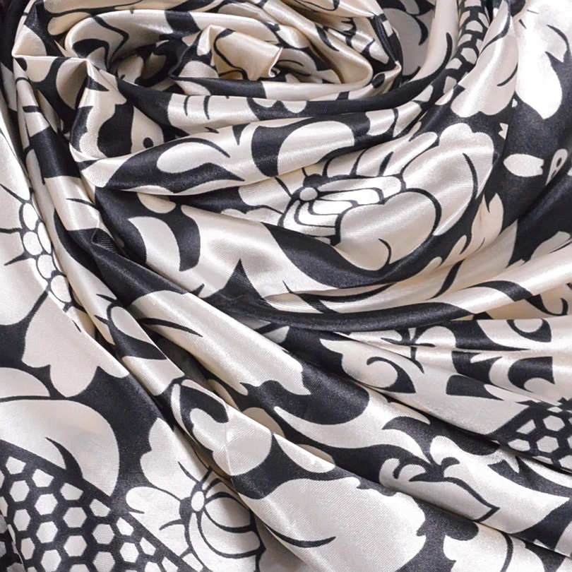 Ladies Square Scarves Printed New Fashion Unisex Apparel Accessories Women Black White Dot Silk Scarf 90*90cm Scarves Wraps