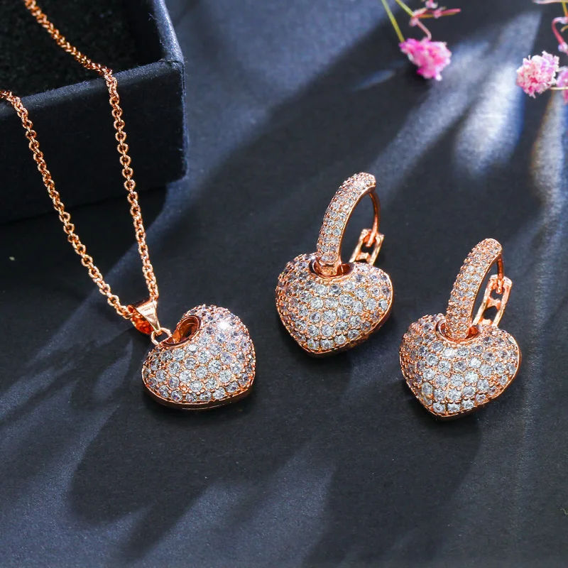 CWWZircons Micro Pave Zirkon Roségoldfarbene Herz-Ohrringe & Halskette, Schmucksets bekannter Marken für Damen, Großhandel T0017 – Detail 3