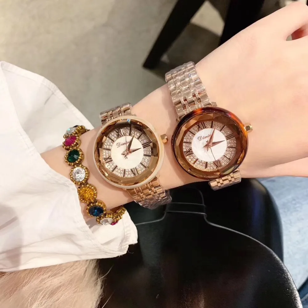 Fashion Sexy Leopard Plastic Frame Perfect Round Watches for Women Steel Bracelet Watch Quartz Crystals Wrist watc Roman Montre