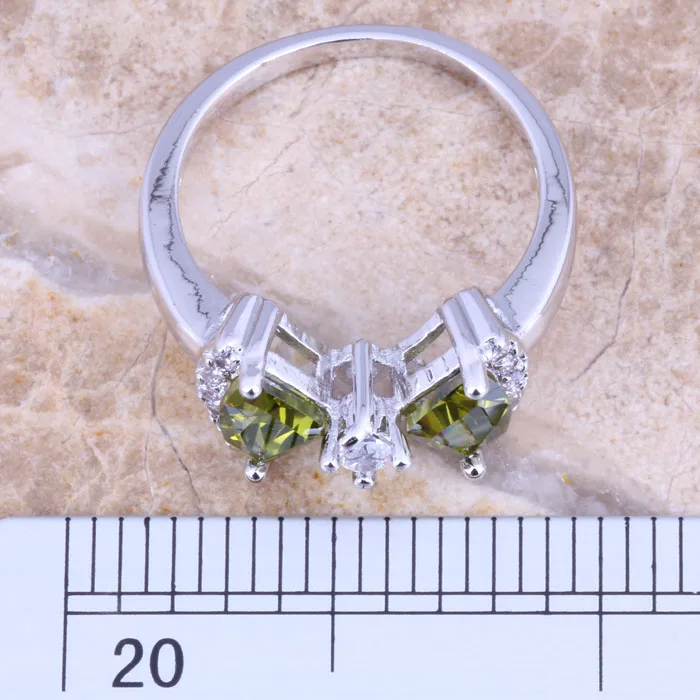 Resplendent Green Peridot White CZ Silver Plated  Ring Size 6 / 7 / 8 / 9 / 10 R1531