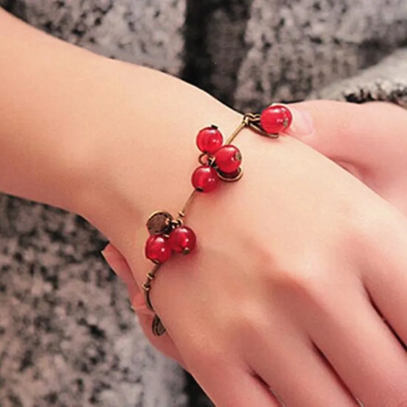 Vintage Sweet Cute Red Cherry Charm Bracelets for Women Small Coin Bead Beautiful Bracelet Girl Gift Mujer Pulseras Hot Sale