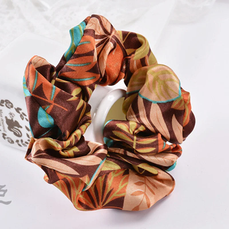 LOVINGSHA التصميم الكلاسيكي النساء إكسسوارات الشعر السيدات العلامة التجارية الشعر التعادل Scrunchies فتاة ذيل حصان ماسك الشعر حبل الإناث FCD007