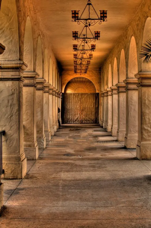 

Stately Hallway chandelier column road photography backgrounds High quality Computer print wedding backdrop