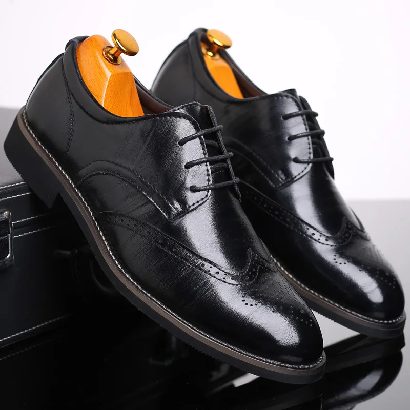 Classic black fashion men shoes luxury brand handmade formal punk shoes mens studded loafers dress wedding shoes