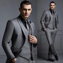 Nuevo traje gris para hombre, traje de novio, trajes formales baratos para hombre para boda, los mejores hombres, esmoquin de novio ajustado para hombre (chaqueta + chaleco + pantalones)terno