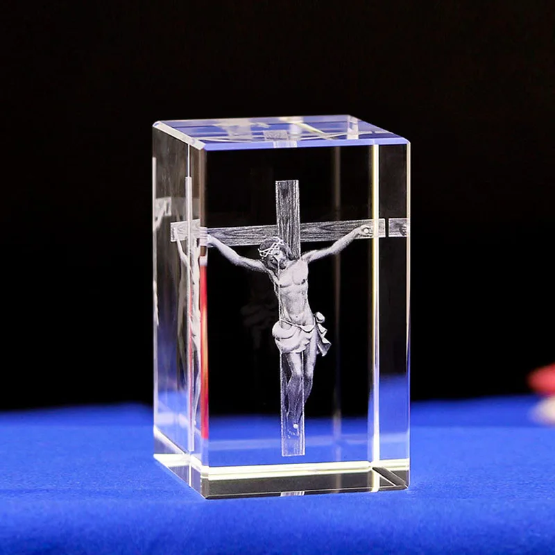 1 pcs Jesus K9 Crystal Laser 3D Internal Statue Sculpture Inter-engraving Figurines Miniatures Crystal Arts Crafts Home Decor