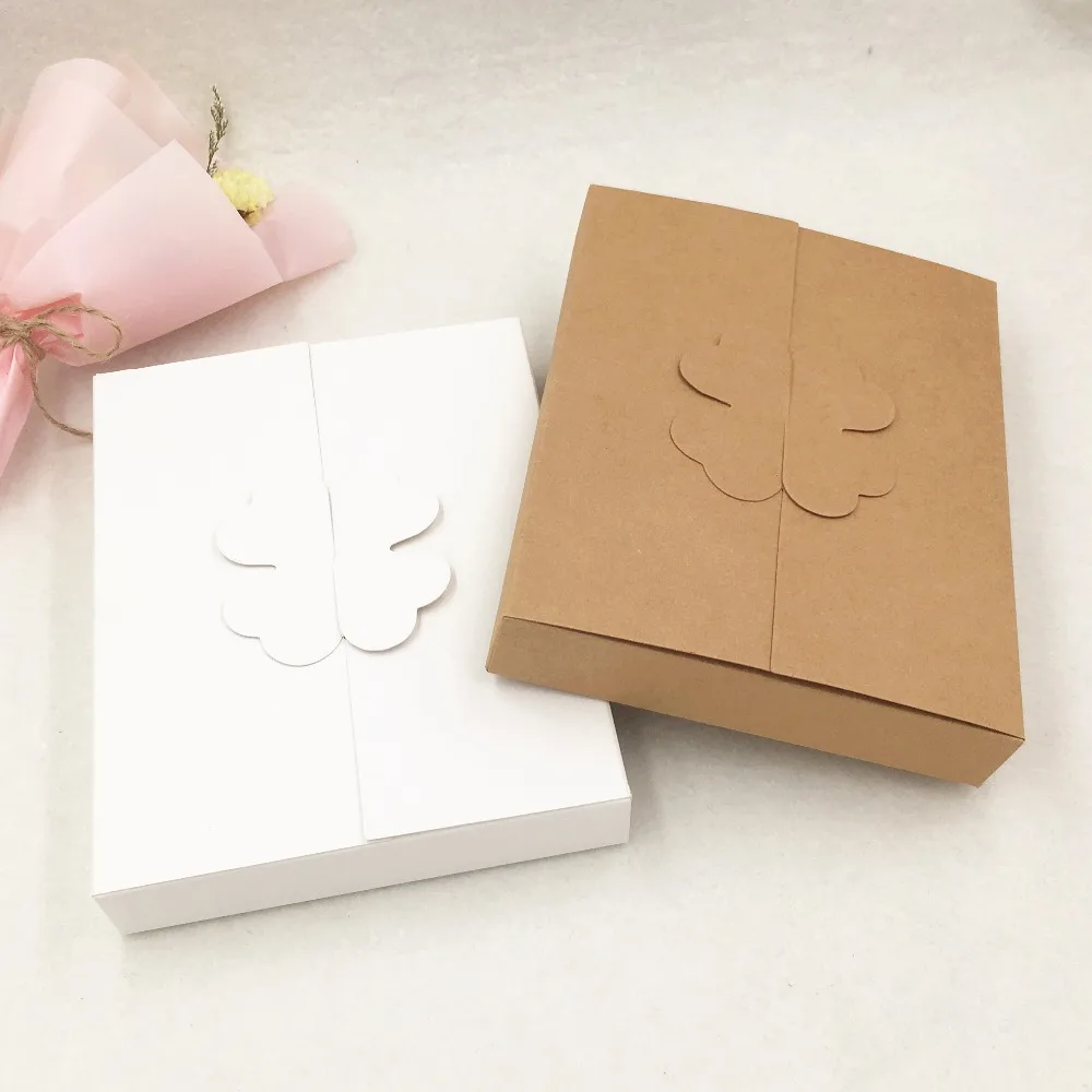 24pcs 16x12.6x2.5cm Kraft Paper Lucky Clover Gifts Boxes DIY Handmade Cake Knife/Fork Packaging Box, Handmade Nougat/Candy Box