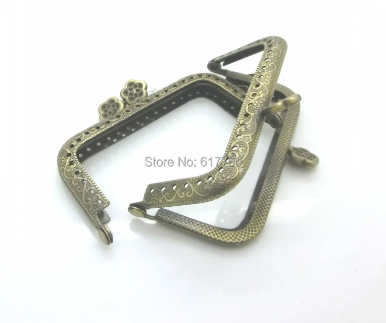 Free Shipping-3PC Metal Frame Kiss Clasp For Purse Bag Antique Bronze(Can Hold ss6 Rhinestone) Flower Pattern 9x5.5cm J2592