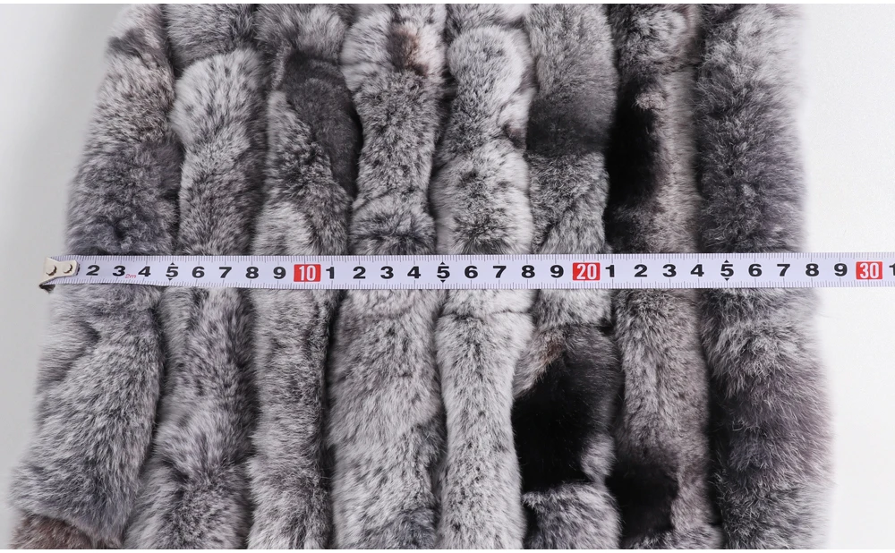 Neuer langer Schal aus echtem Rex-Kaninchenfell für Damen, warm, weich, hochwertig, modischer Rex-Kaninchenfell-Schal mit Quasten. – Detail 4