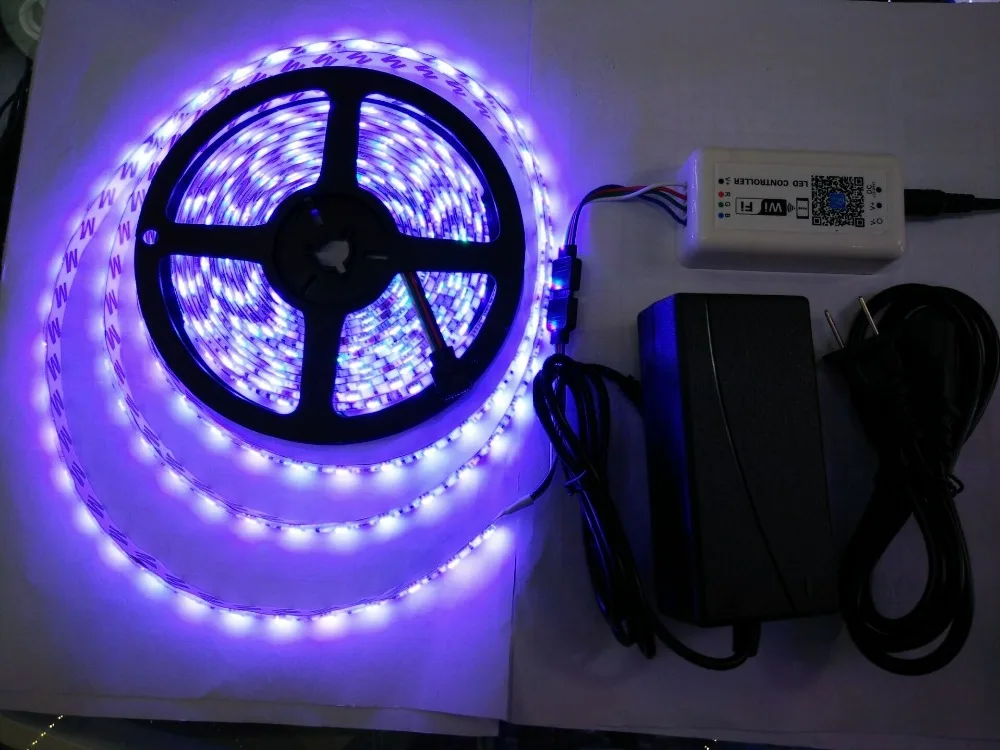 Chaude sellingDC12-24V 5M/rouleau 300 LED RVB SMD 5050 Imperméable Flexible IP65 Bande led + wifi RVB contrôleur + 12V5A adaptateur LED RVB kit
