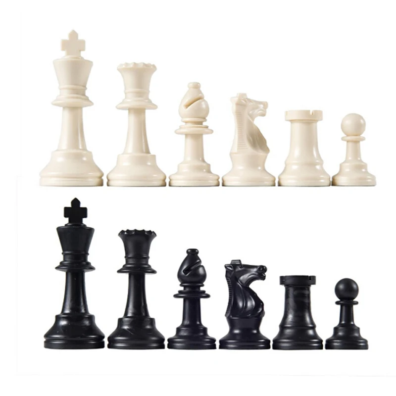 32 Medieval Chess Pieces/Plastic Complete Chessmen International Word Chess Game Entertainment Black&White 64MM