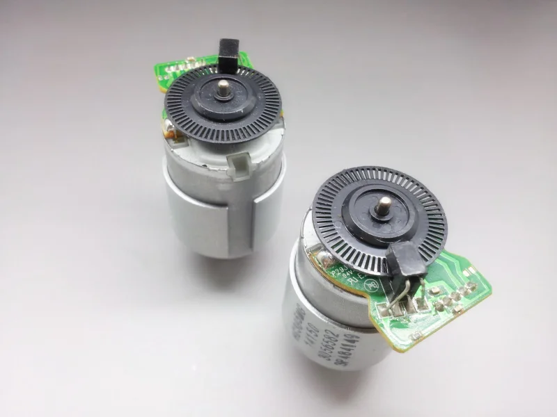 12V 3800rpm R385 miniature DC permanent magnet motor with encoder disk can speed Toys / Power Tools / DIY Accessories