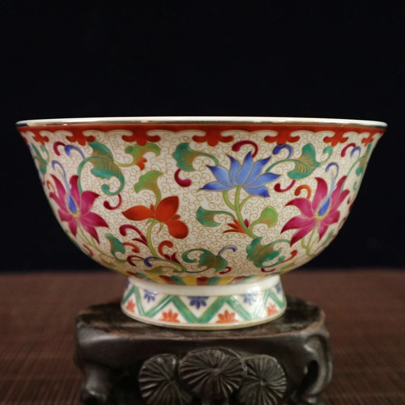 Chinese Old Porcelain Pastel Painting Enamel-Glazed Flower Pattern Bowl