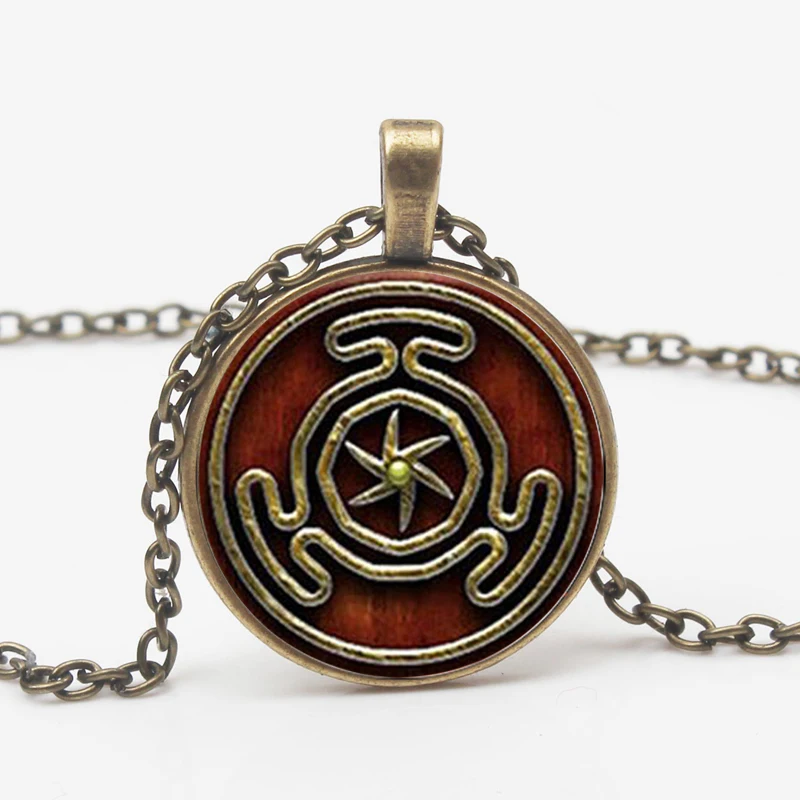Retro Hecate Symbol Pendant Necklace Glass Round Pendant Jewelry Fashion Gothic Wind Mens Women\'s Accessories Charm Chain Choker