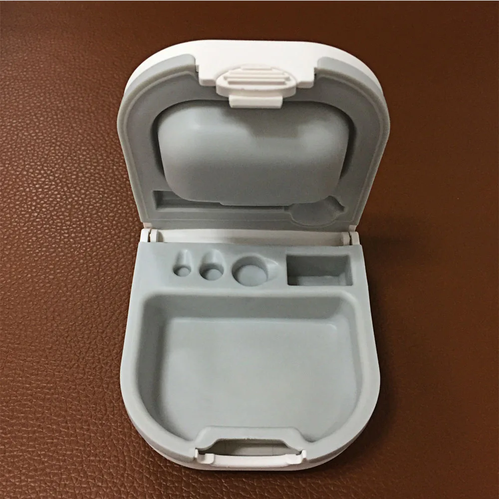 Hörgerätekoffer ABS Aufbewahrungsbox mit Batteriehalter und Reinigungsbürstenschlitz – Detail 1