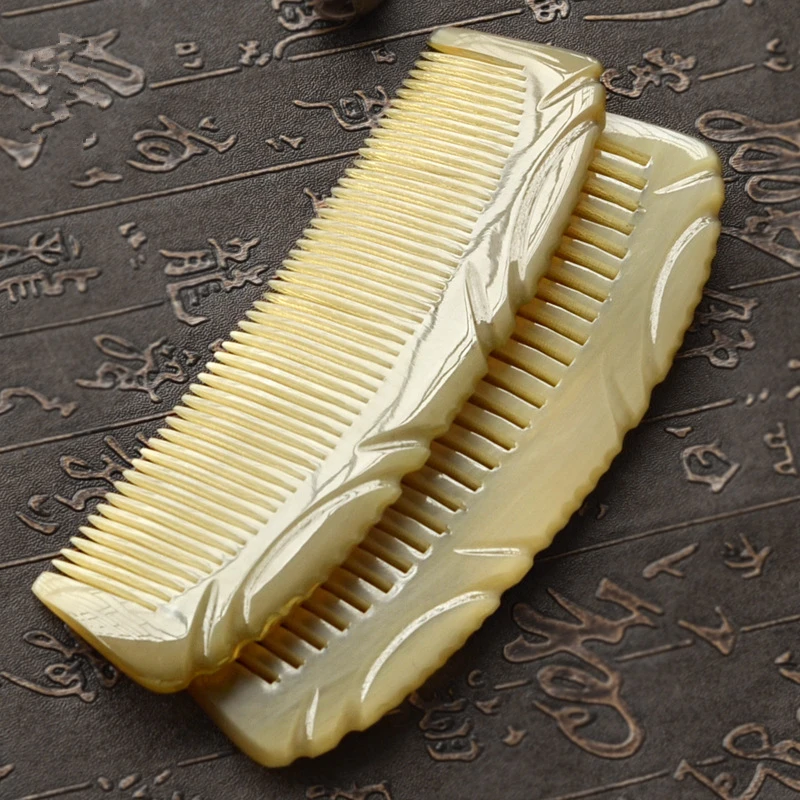 1PC Authentic Boutique Wide Tooth Yak Horn Comb Exquisite Carving Comb 15cm Half-Month Comb G0411