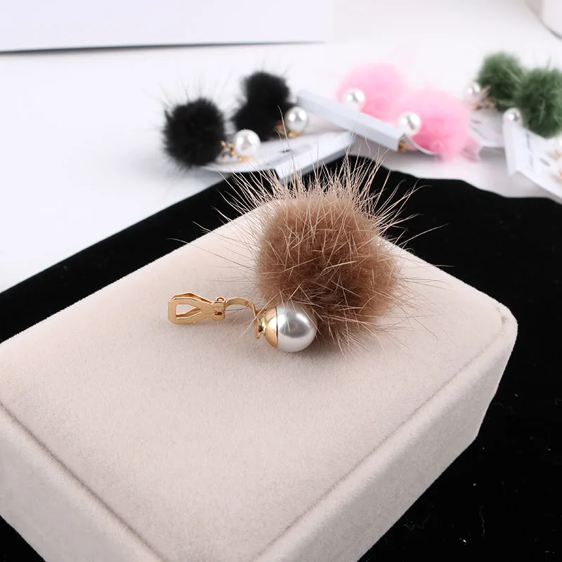 New fashion 2018 Luxury Temperament  Unique Soft Rabbit Fur Ball Pompom Short Clip on Earrings Without Piercing for Women Party