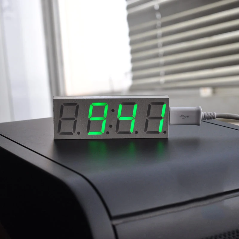 4 Bits Digital LED Electronic Clock USB Power Big Number Display Table Clock  Use in the Car or the  Cabinet