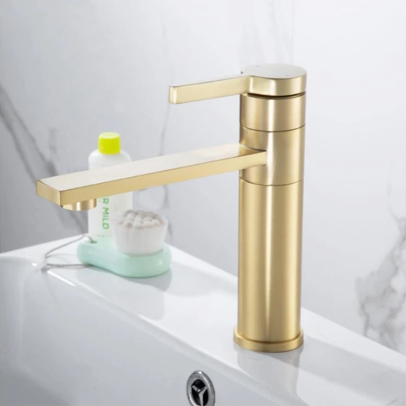 

Золотистый смеситель для раковины с поворотом на 360 градусов, латунный матовый смеситель, смесители для раковины в ванной комнате, смеситель с одной ручкой и отверстием для детской мойки