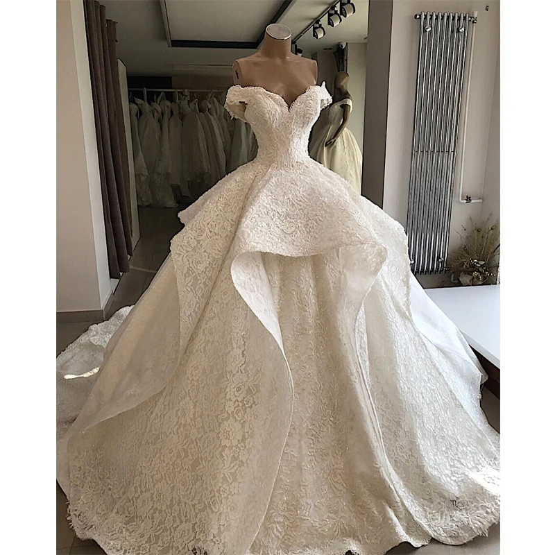 

Luxury Tiered Lace Beading Ball Gown Wedding Dress Sweetheart Lace Up Wedding Gowns Court Train Robe De Mariee