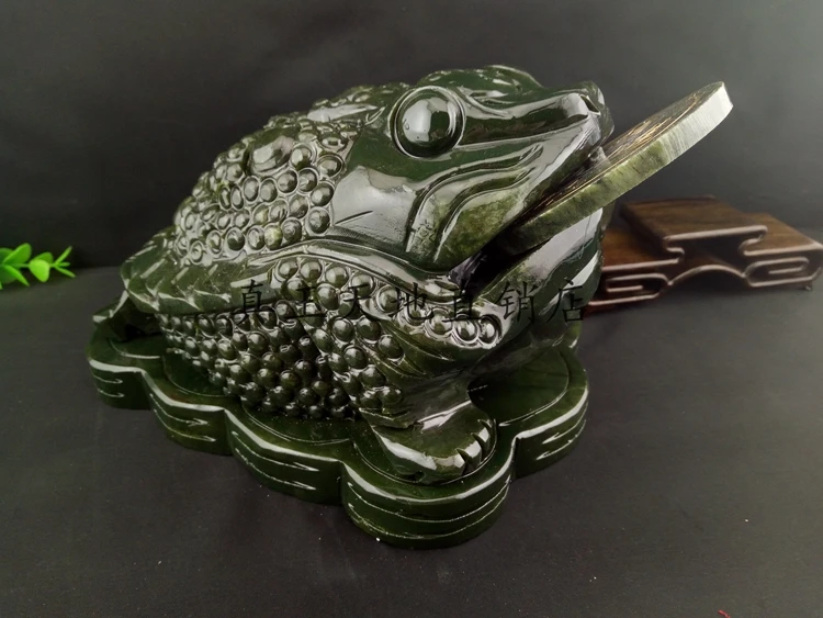 Natural jade jade toad toad three feet South decoration feng shui ornaments lucky mascot new home business gifts