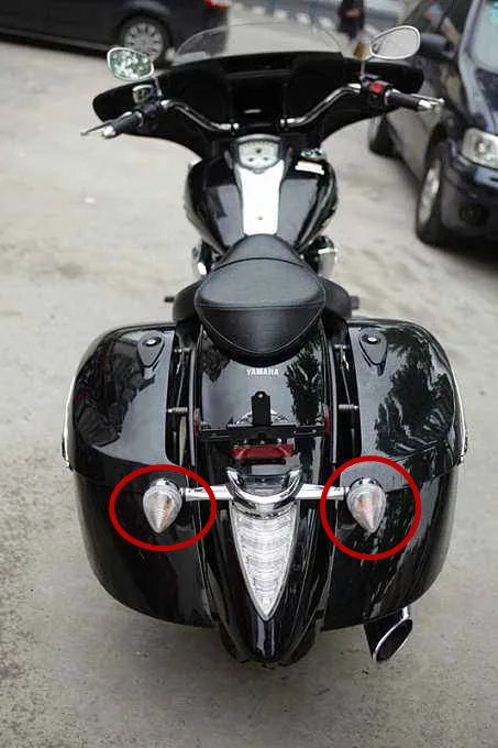 Motorcycle Turn Signal signaling Lights For Yamaha XV1900 XV 1900 Rear Turn Signal signaling Lights Lamp