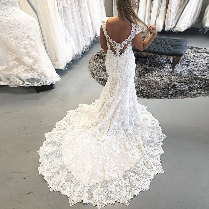 Luxury Vintage Lace Wedding Dresses Cap Sleeves V-neck White Ivory Illusion Back Vestidos De Noiva Mermaid Style Bridal Dresses