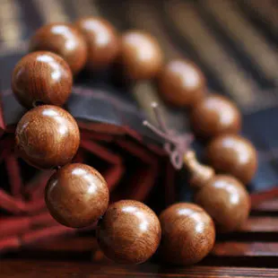 Natural Wooden Men Bracelets Buddha Sandalwood Large Beads 12/1520/25mm Chunky High Quality Gift for Men Jewelery Palaquium sp.