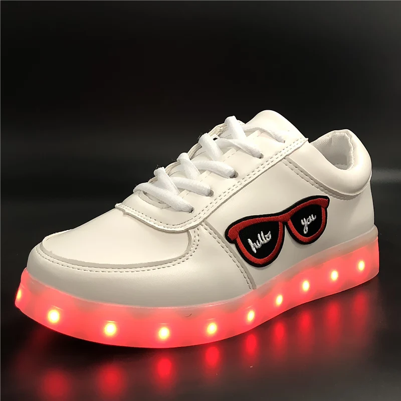 7ipupas 2018 New Fashion Boy&Girl Light Up Shoes Glowing Feminino Baskets Light Sole Children Led Slippers Luminous Sneakers