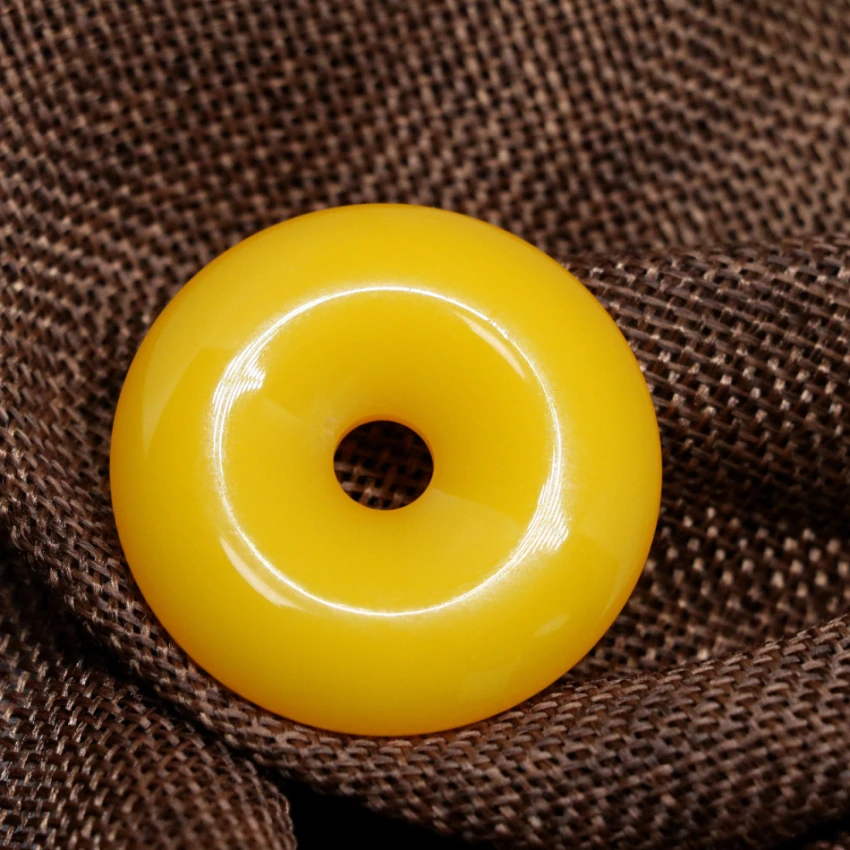 High quality Bohemia style 4pcs 40mm flat round circle coin peace lucky pendant yellow simulant resin beeswax jewelry B1892