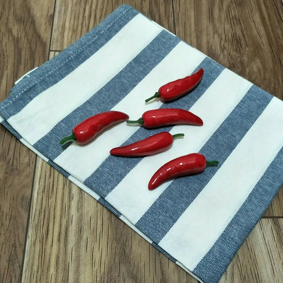 High Quality Simulated Red Pepper Plastic Fake Chili Artificial Vegetables for Photography Props for Photo Studio DIY Decoration