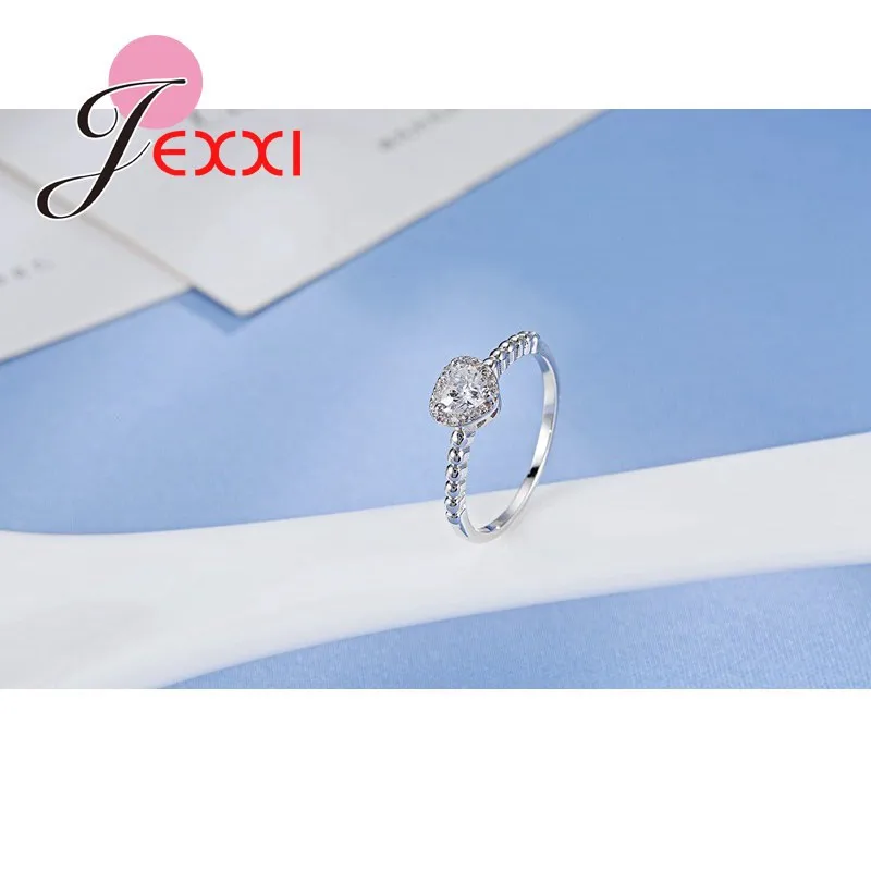 925 Sterling Silver Ring Sweet Romantic Series Sports Style Love Shape Embellishment Crystal For Women Propose Ceremony